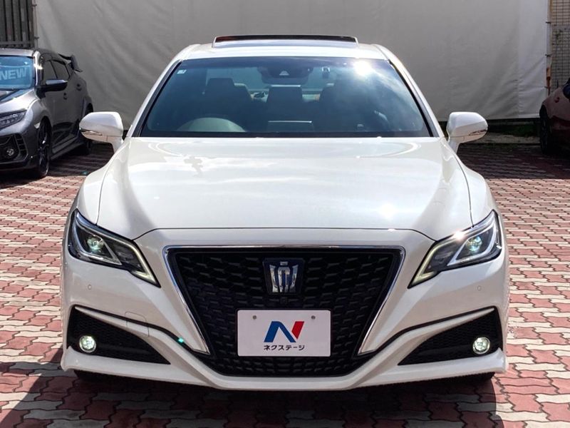2019 Toyota Crown Hybrid 6AA-AZSH20 (UW-6a9cd870ef43d)[11]