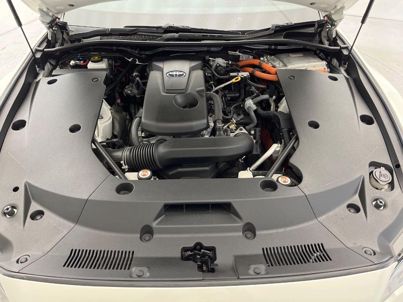 2020 Toyota Crown Hybrid 6AA-AZSH20 (UW-6a9cd872657fd)[4]