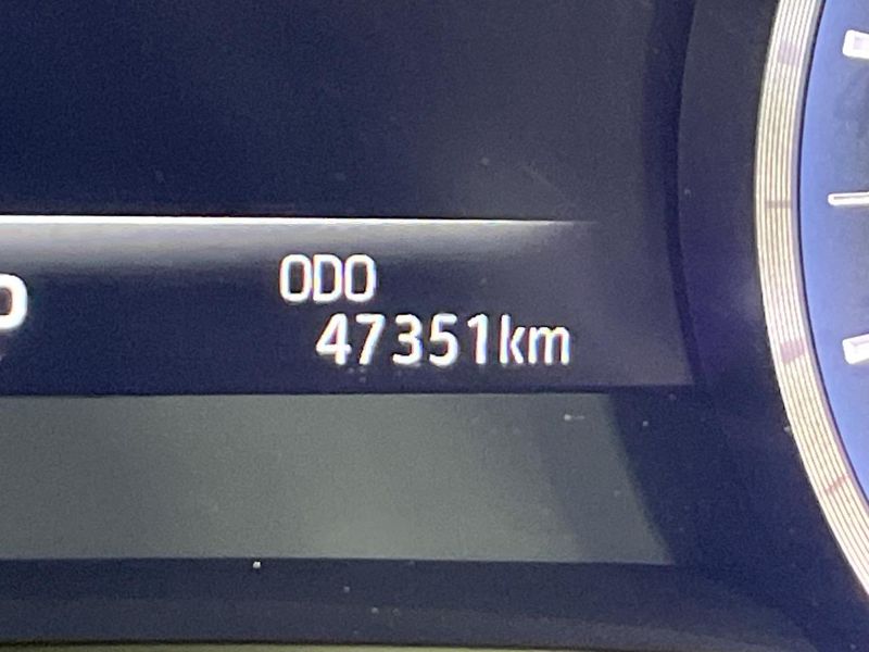 2018 Toyota Crown Hybrid 6AA-AZSH21 (UW-6a9cd87357c34)[2]