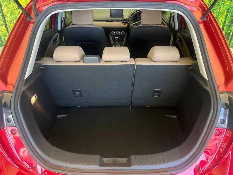 2017 Mazda Demio LDA-DJ5FS (UW-6a9cd8cfabc2d)[9]