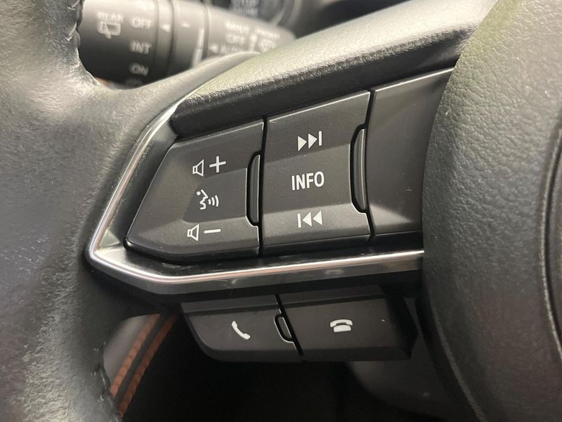 2017 Mazda Demio LDA-DJ5FS (UW-6a9cd8cfabc2d)[20]