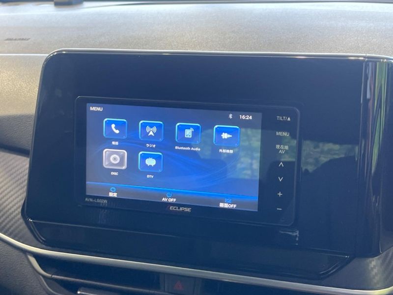 2022 Nissan Note 6AA-E13 (UW-6a9cd8e50d9b4)[24]