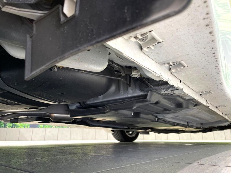 2021 Nissan Aura 6AA-FE13 (UW-6a9cd8eaad9c4)[18]