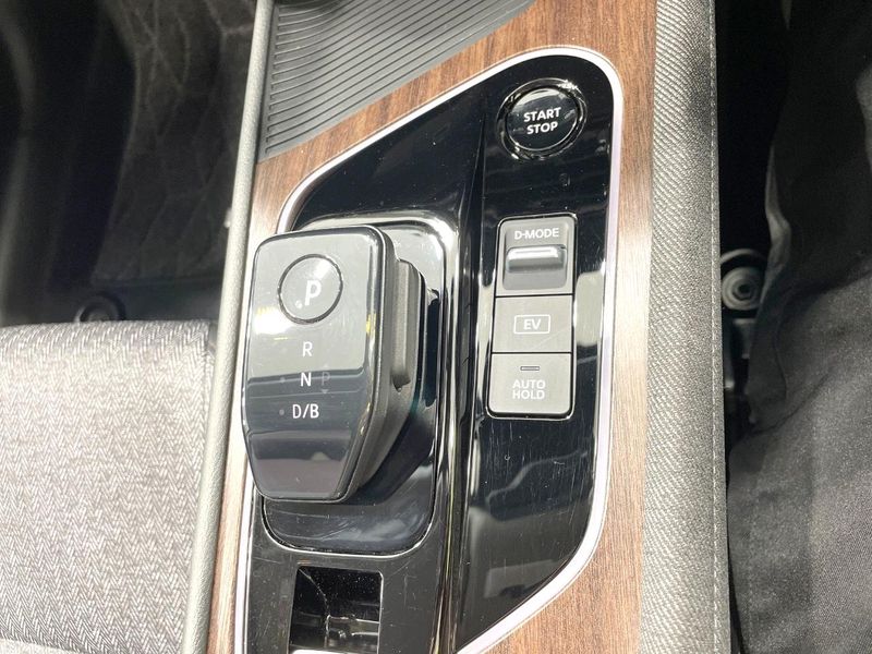 2023 Nissan Aura 6AA-FE13 (UW-6a9cd8eda01fd)[14]