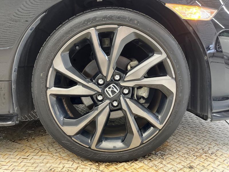 2017 Honda Civic DBA-FK7 (UW-6a9cd8f1b302b)[14]