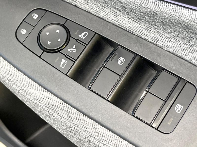 2022 Nissan Aura 6AA-FSNE13 (UW-6a9cd8f70d1e5)[14]