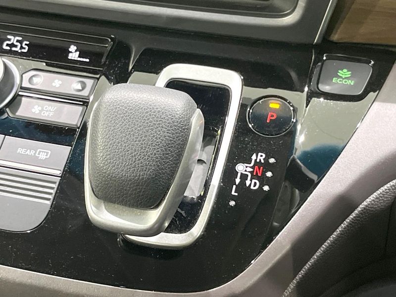 2021 Honda Freed hybrid 6AA-GB7 (UW-6a9cd8fb6c670)[23]