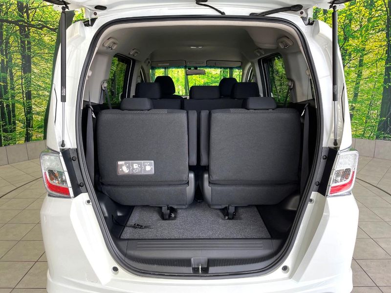 2014 Honda Freed hybrid DAA-GP3 (UW-6a9cd92075296)[12]