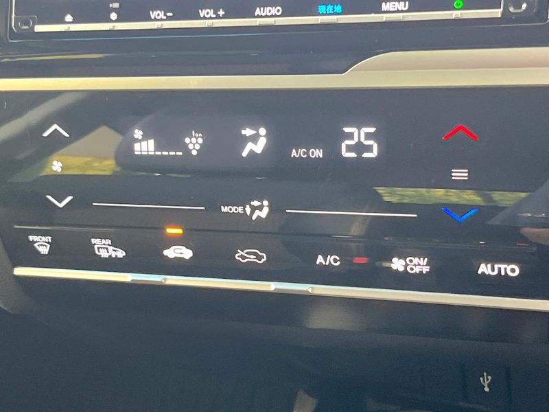 2018 Honda Fit Hybrid DAA-GP5 (UW-6a9cd92160c07)[20]