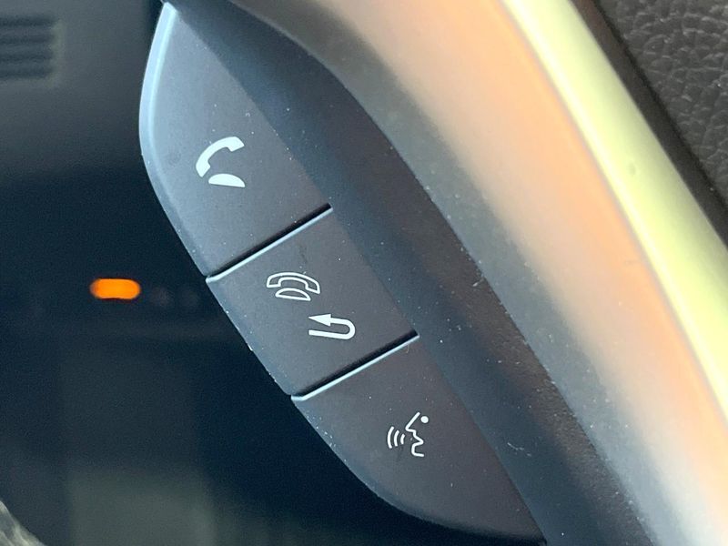 2018 Honda Fit Hybrid DAA-GP5 (UW-6a9cd92160c07)[27]