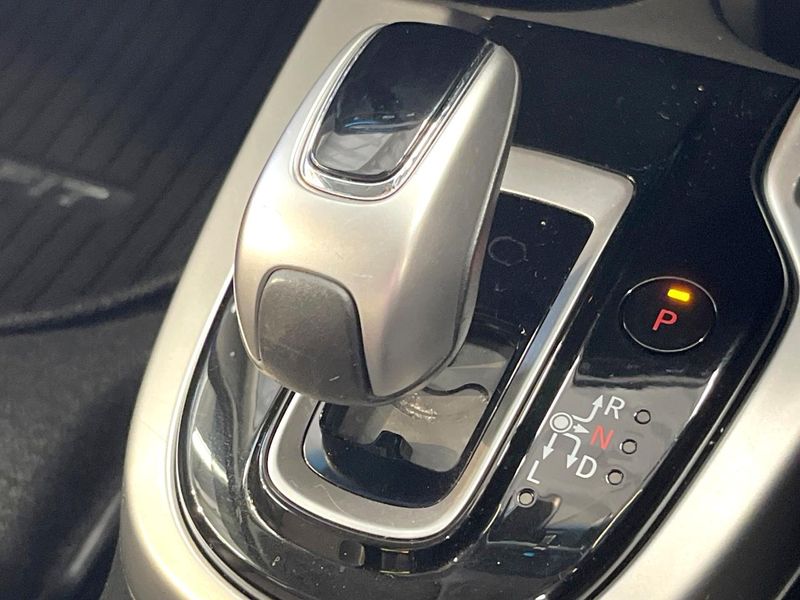 2018 Honda Fit Hybrid DAA-GP5 (UW-6a9cd92160c07)[21]