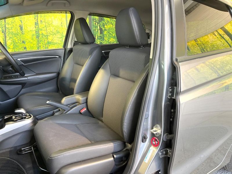 2018 Honda Fit Hybrid DAA-GP5 (UW-6a9cd92160c07)[8]