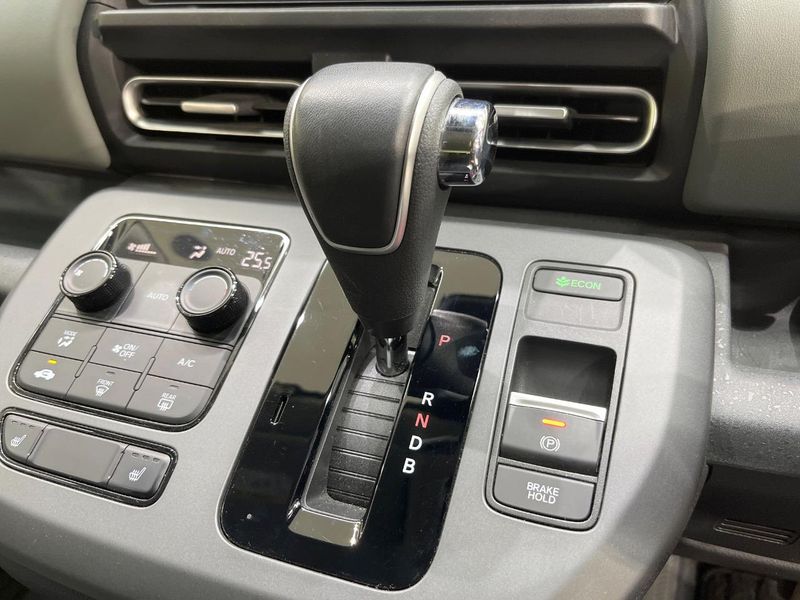 2024 Honda Freed 6AA-GT6 (UW-6a9cd9330c85f)[8]