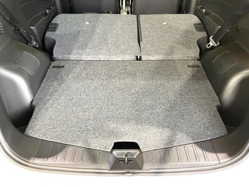 2018 Nissan Note DAA-HE12 (UW-6a9cd94b77fa6)[10]