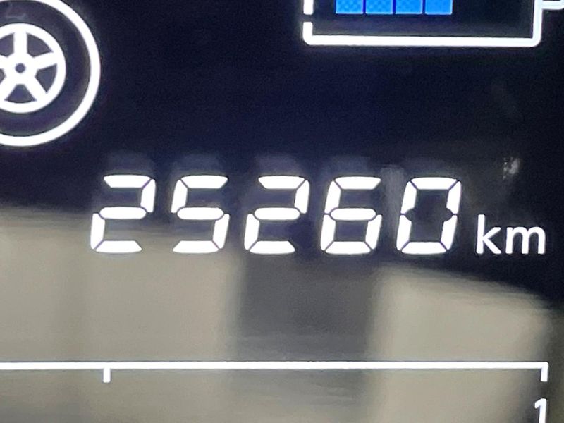 2018 Nissan Note DAA-HE12 (UW-6a9cd94b77fa6)[2]