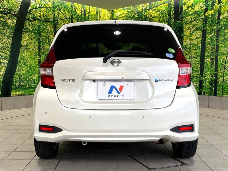 2018 Nissan Note DAA-HE12 (UW-6a9cd94b77fa6)[19]