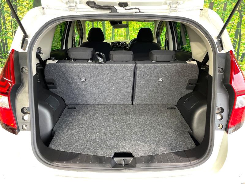 2018 Nissan Note DAA-HE12 (UW-6a9cd94b77fa6)[13]