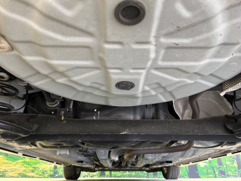 2018 Nissan Note DAA-HE12 (UW-6a9cd94b7f532)[29]