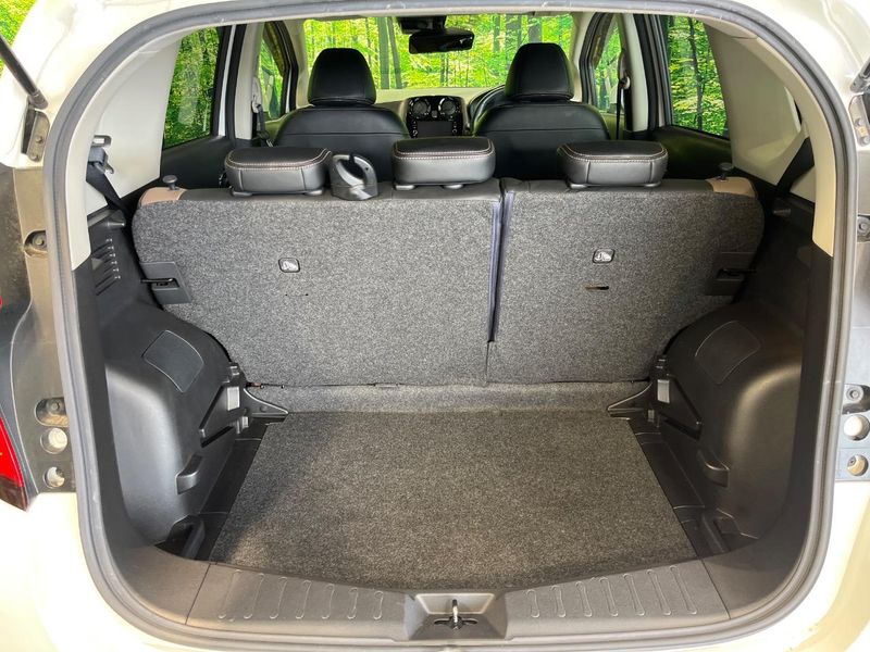 2018 Nissan Note DAA-HE12 (UW-6a9cd94b7f532)[25]