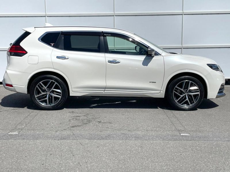 2018 Nissan X-Trail DAA-HNT32 (UW-6a9cd96858937)[14]