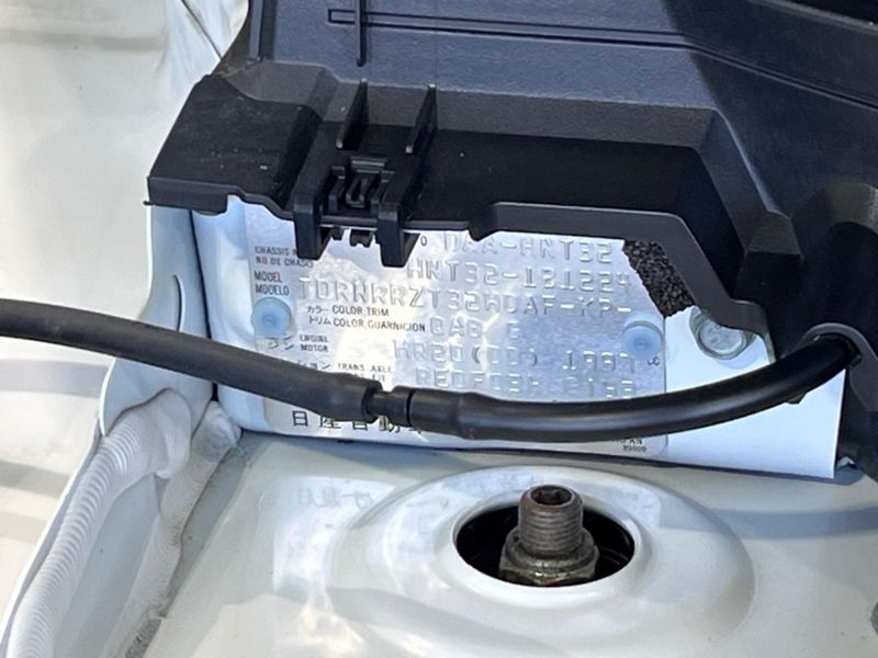 2019 Nissan X-Trail DAA-HNT32 (UW-6a9cd96891f3a)[1]