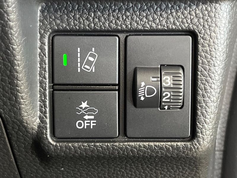 2021 Honda N-BOX CUSTOM 6BA-JF3 (UW-6a9cd9aa58677)[26]