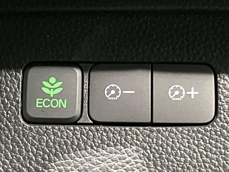 2021 Honda N-BOX CUSTOM 6BA-JF3 (UW-6a9cd9aa58677)[13]