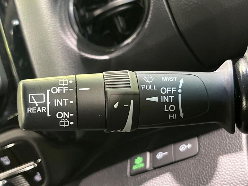 2021 Honda N-BOX CUSTOM 6BA-JF3 (UW-6a9cd9aa58677)[15]