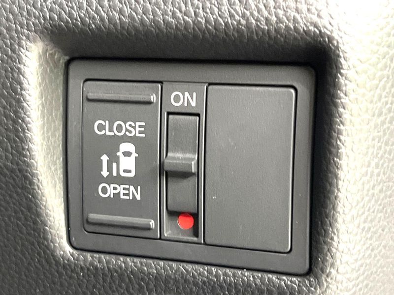 2022 Honda N-BOX CUSTOM 6BA-JF4 (UW-6a9cd9b6b3ad9)[6]