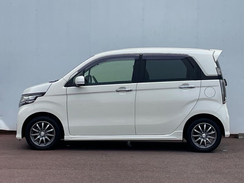 2014 Honda N-WGN Custom DBA-JH1 (UW-6a9cd9d323aaf)[25]