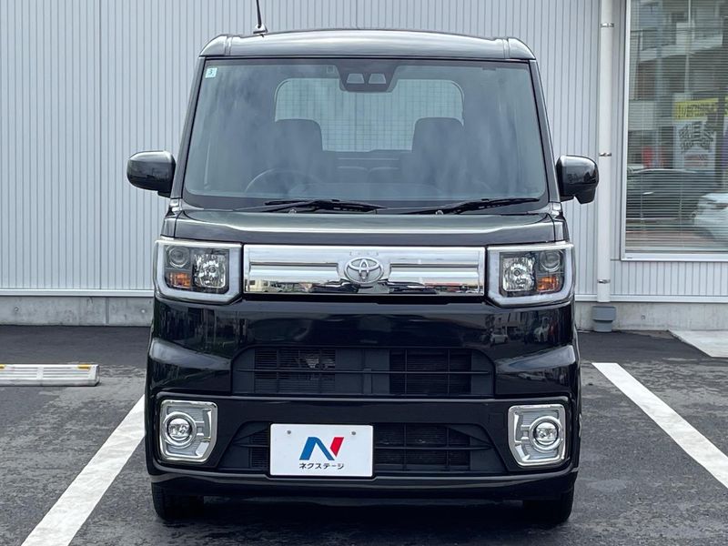 2018 Toyota Pixis Mega DBA-LA700A (UW-6a9cda386e4fe)[13]