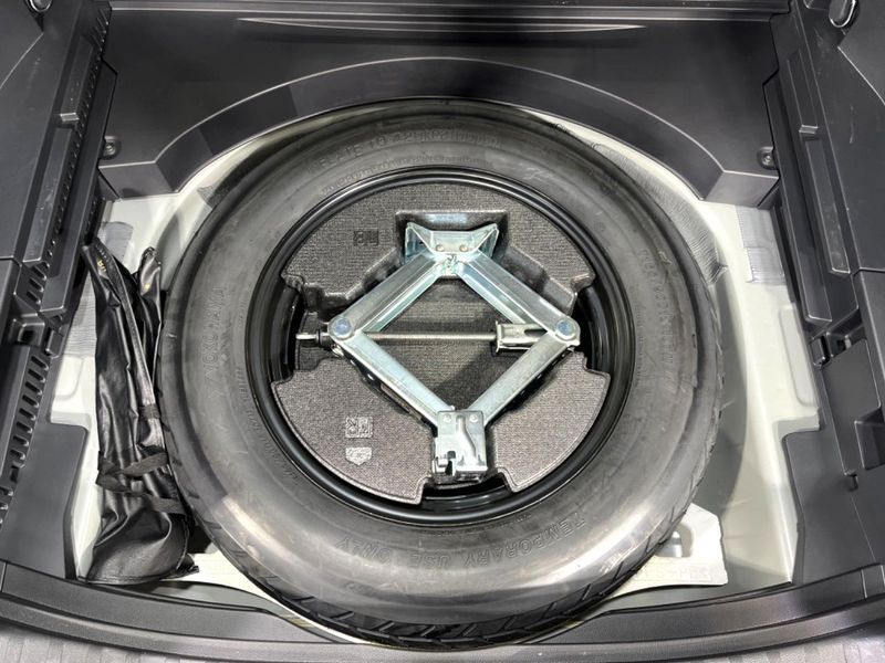 2019 Toyota RAV4 6BA-MXAA54 (UW-6a9cdad0c0a1d)[5]