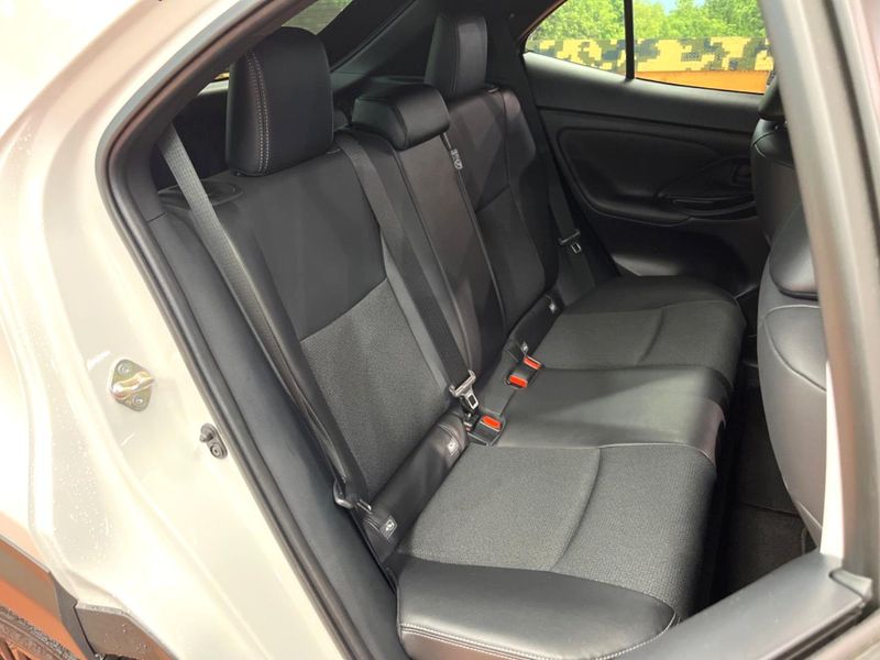 2025 Toyota Yaris Cross 6AA-MXPJ10 (UW-6a9cdaef8cfba)[8]