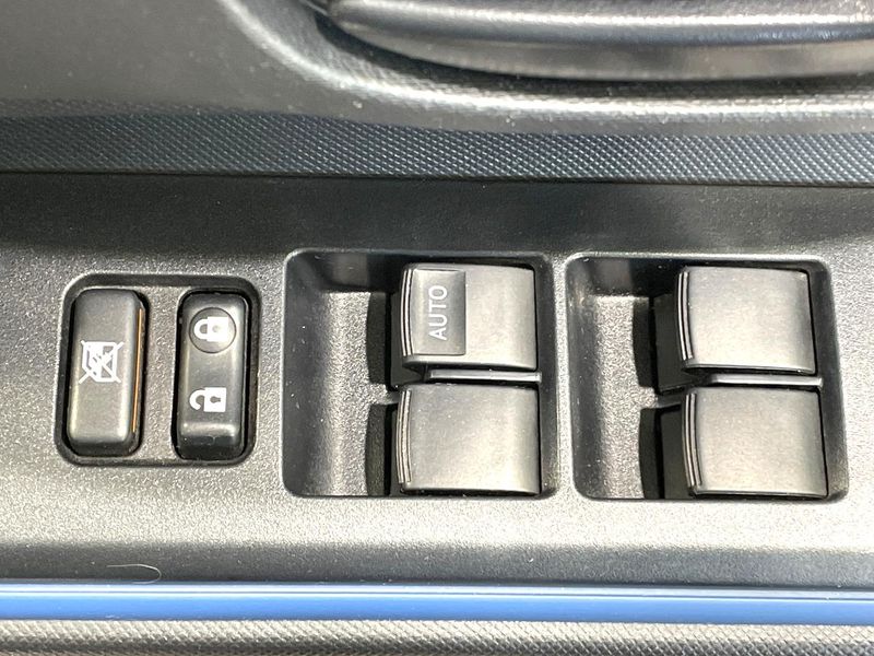 2014 Toyota Aqua DAA-NHP10 (UW-6a9cdb371241e)[8]