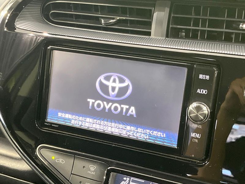 2018 Toyota Aqua DAA-NHP10 (UW-6a9cdb3c282dd)[17]