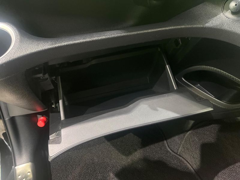 2016 Toyota Sienta DAA-NHP170G (UW-6a9cdb407f46d)[5]