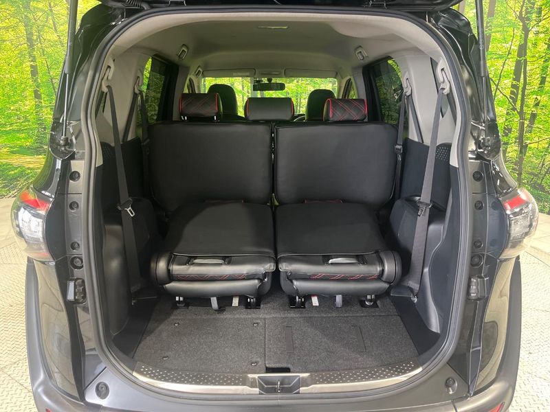 2016 Toyota Sienta DAA-NHP170G (UW-6a9cdb407f46d)[8]