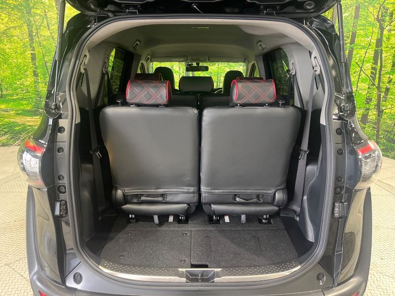 2016 Toyota Sienta DAA-NHP170G (UW-6a9cdb407f46d)[7]