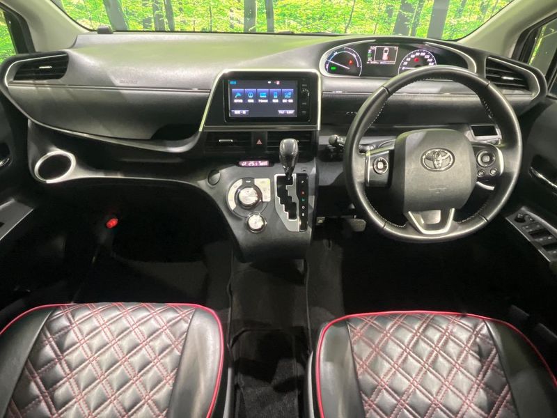 2016 Toyota Sienta DAA-NHP170G (UW-6a9cdb407f46d)[29]