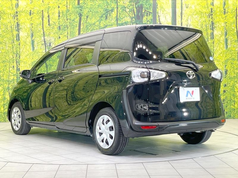 2016 Toyota Sienta DBA-NSP170G (UW-6a9cdb4701a0f)[12]