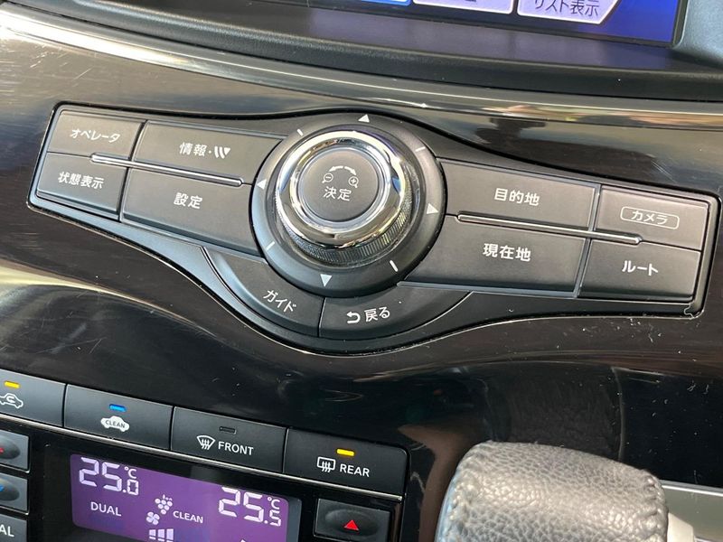 2012 Nissan Elgrand DBA-PE52 (UW-6a9cdb5549b3f)[14]