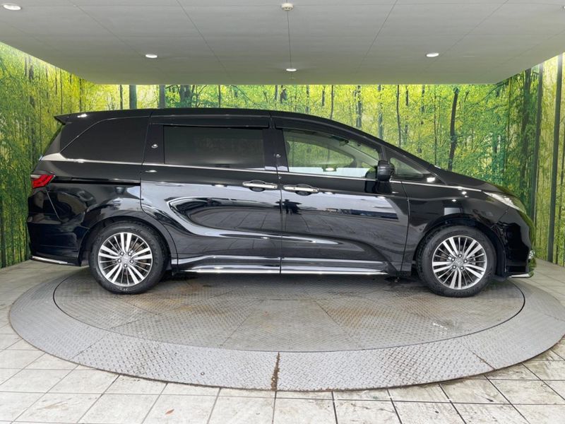 2017 Honda Odyssey DBA-RC1 (UW-6a9cdb582e235)[14]