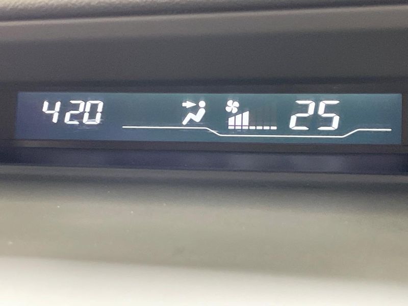 2014 Honda Stepwgn Spada DBA-RK5 (UW-6a9cdb5d7a1e1)[17]