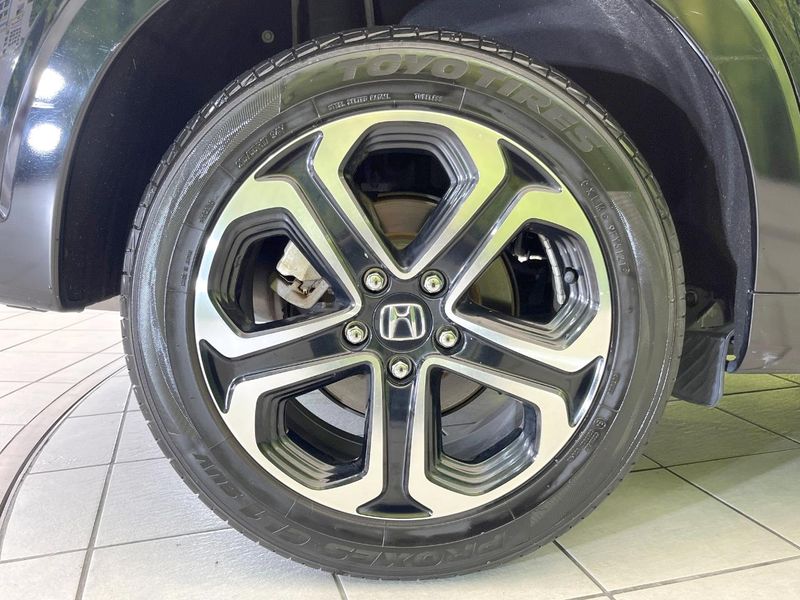 2014 Honda Vezel DAA-RU3 (UW-6a9cdb66cab2d)[17]