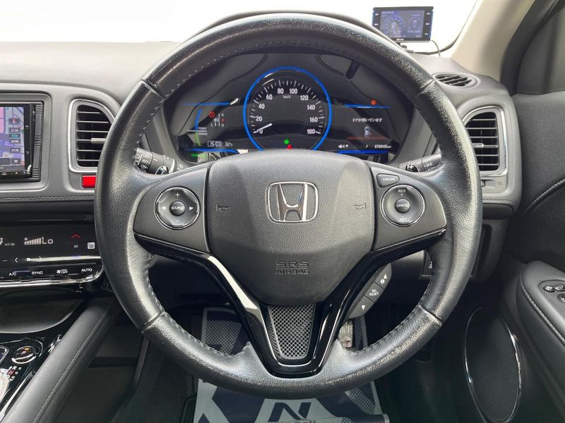 2015 Honda Vezel DAA-RU3 (UW-6a9cdb6773ad2)[28]