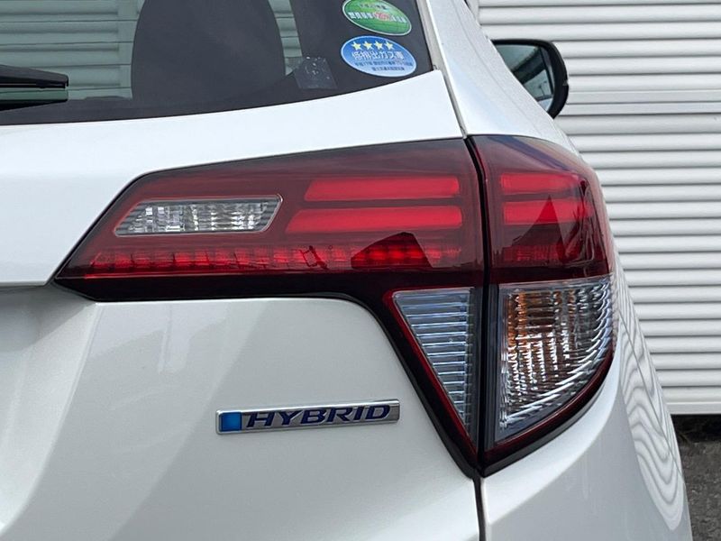 2015 Honda Vezel DAA-RU3 (UW-6a9cdb6773ad2)[16]