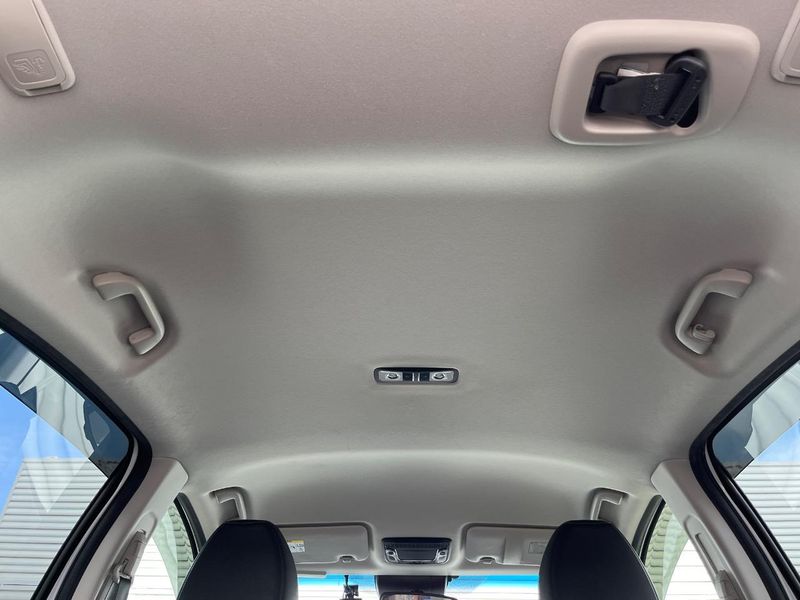 2015 Honda Vezel DAA-RU3 (UW-6a9cdb6773ad2)[24]