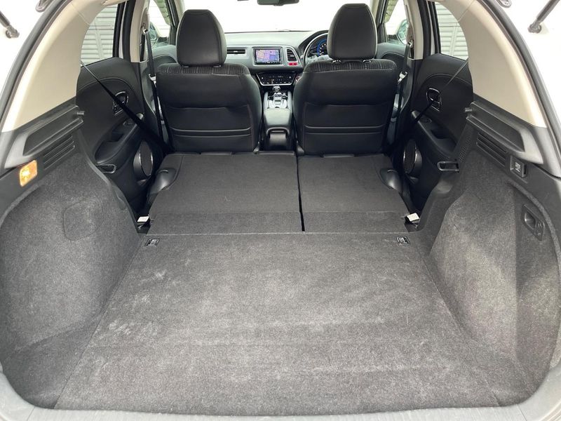 2015 Honda Vezel DAA-RU3 (UW-6a9cdb6773ad2)[22]