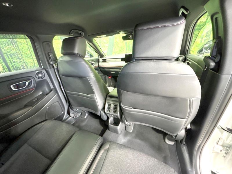 2025 Honda Vezel 6AA-RV5 (UW-6a9cdb7adf573)[17]