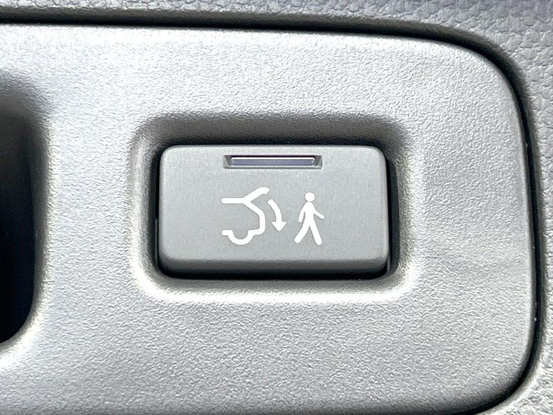 2025 Honda Vezel 6AA-RV5 (UW-6a9cdb7adf573)[8]